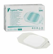 ضمادة فيلم شفافة 3M™ Tegaderm™ مقاس 1624W (6x7 سم)